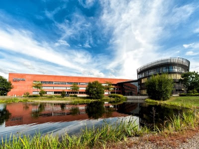 Ströer präsentiert Rekordergebnis für 2019 und startet erfolgreich in das neue Geschäftsjahr: Konzernumsatz wächst um 6 Prozent von 1,5 Milliarden Euro auf 1,6 Milliarden Euro (vorläufige Zahlen). 

Wir freuen uns, dass wir dazu beitragen konnten! bit.ly/ströer_2019