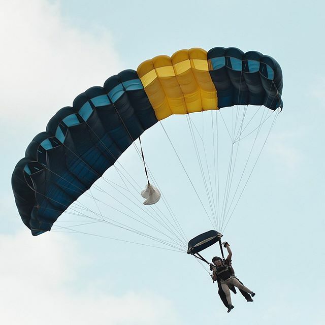 philballoonfest's tweet photo. One more day to go! Get your rides tickets before they run out. We remind everyone who is interested for our special rides to reserve at our information booth. See you all soon! 🎪✨🪂#flyingcarnival2020 https://t.co/EDACuFcOop https://t.co/6tfDBHofq3