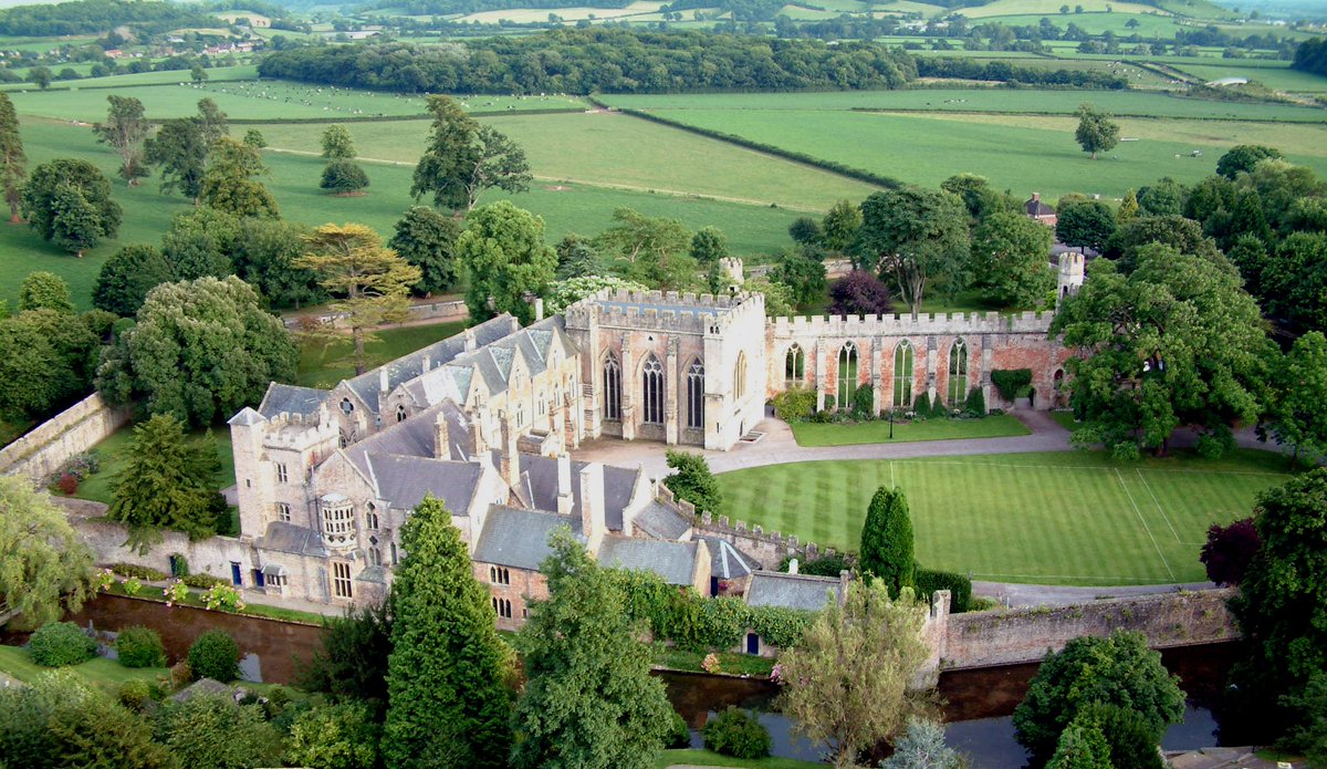 RarePlantFair's tweet photo. Not long now to the first Rare Plant Fair of the season at @Bishops_Palace Wells, Somerset on March 22nd at 10am. We have 19 top class exhibitors attending, and we'll be giving them some individual shoutouts over the coming days. Full details available at https://t.co/Xvz9reiYqT https://t.co/ga5z0XsTMG