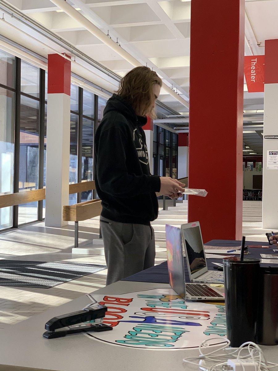 MWHS_NHS's tweet photo. Local ski jump champ signing in to donate! https://t.co/oT0550DEoG