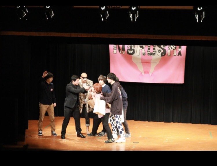 HOS18wasurero's tweet photo. 出演者紹介
タオル(大倉、香川、佐藤、中野、まつお、松橋、真中、山田、山本)
「sexy ninjas」 https://t.co/t4IEzaWIBf