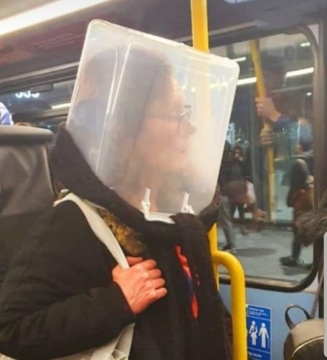 JasonLFC1979's tweet photo. Anti Coronavirus masks onsale from Lidl &amp; Aldi👌 only 1 allowed per customer #CoronaOutbreak https://t.co/8TCGYTGePV