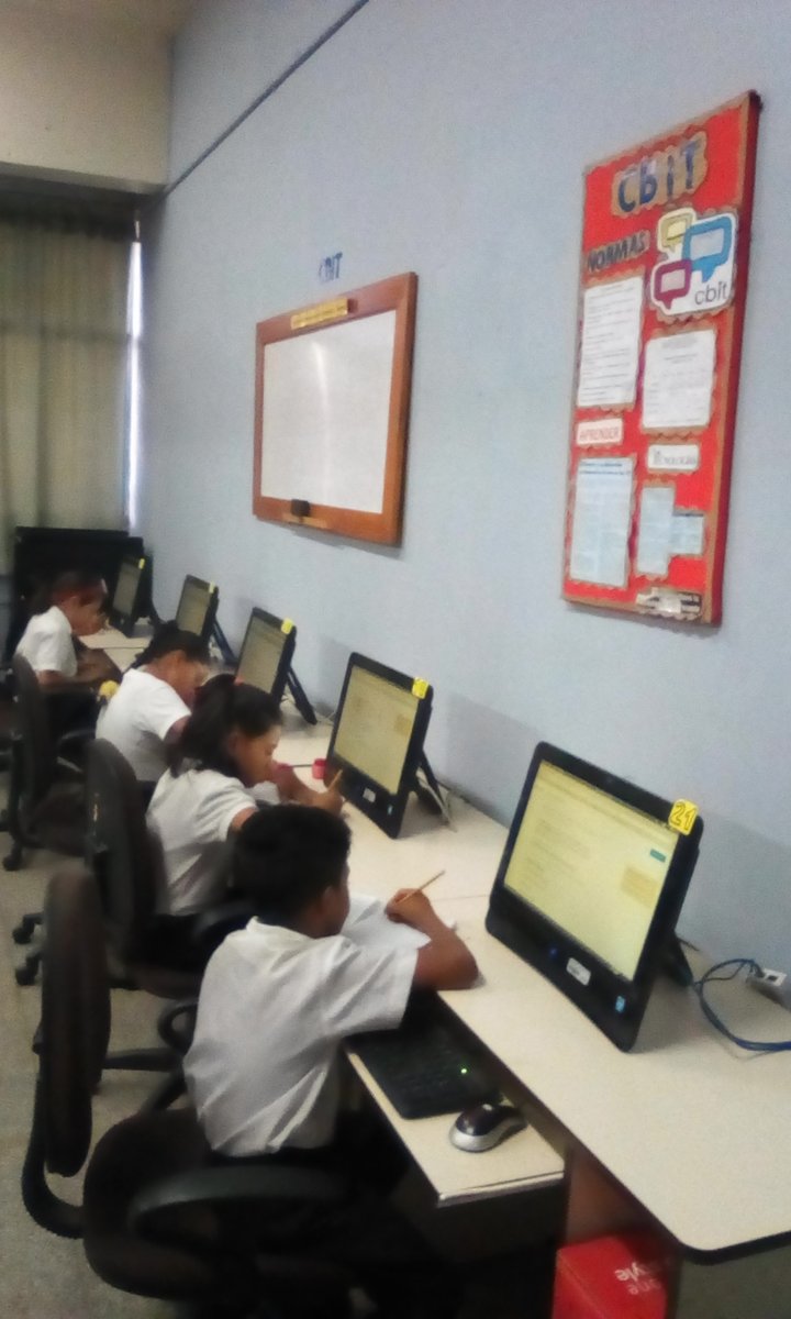 cbitluisramon's tweet photo. Los estudiantes de 4to grado A, de la U.E.N.B. Felipe Guevara Rojas indagan sobre: las partes de un trabajo de investigación, con la ayuda de su docente: Leidys Fuentes. @vane_prieto @PedroGordon_21 @FundabitAragua https://t.co/6BDHzIhCxt