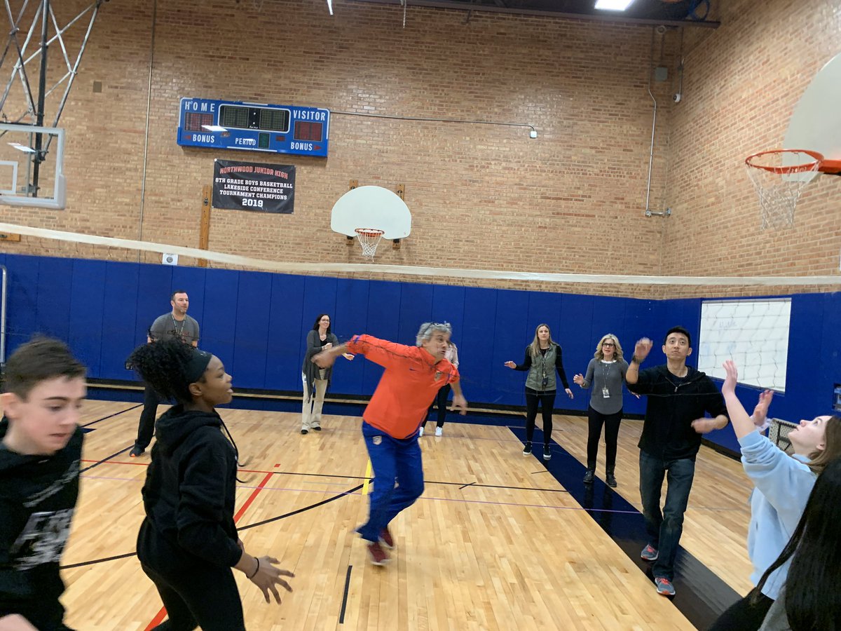 BRo_ELA_NW's tweet photo. Jumping jacks, student v. staff volleyball, and got our first team pictures! What more can you ask for on this beautiful Wednesday morning! 🎉🤾🏻‍♂️🤾🏼‍♀️🏐🏆#teamTWOhottohandle #marchwellnesschallenge #bestteam @sarah_holsen @FioreCunningham @marcorubio @nicole_harris25 @nwhuskies https://t.co/qsedhE9Wg3