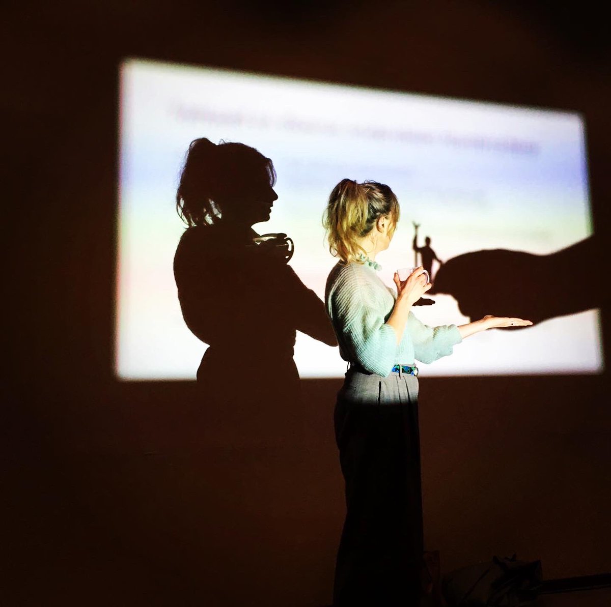 Inspirerende kick-off Kunstructeur voor leerkrachten groep 5-6 achter de rug. Nu gaan ze de leerlingen voorbereiden, voorstelling kijken, workshop bijwonen en zelf aan de slag! We zijn benieuwd naar de inzendingen! Dank <a href="/schippers/">jason schippers</a>&amp;vanGucht