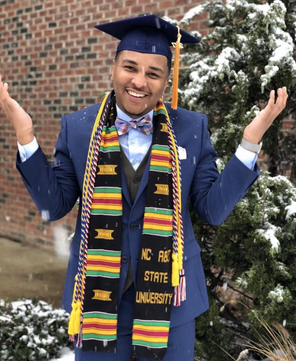 akiirraa_'s tweet image. Joshua is his name! Last night my mother-in-law prayed for him &amp;amp; held his hand while I took my sons burp cloth &amp;amp; applied pressure to his wound. My husband was keeping him calm until police came. All I can remember is the look in his eyes. #LLJ🕊 May God bless his family &amp;amp; friends