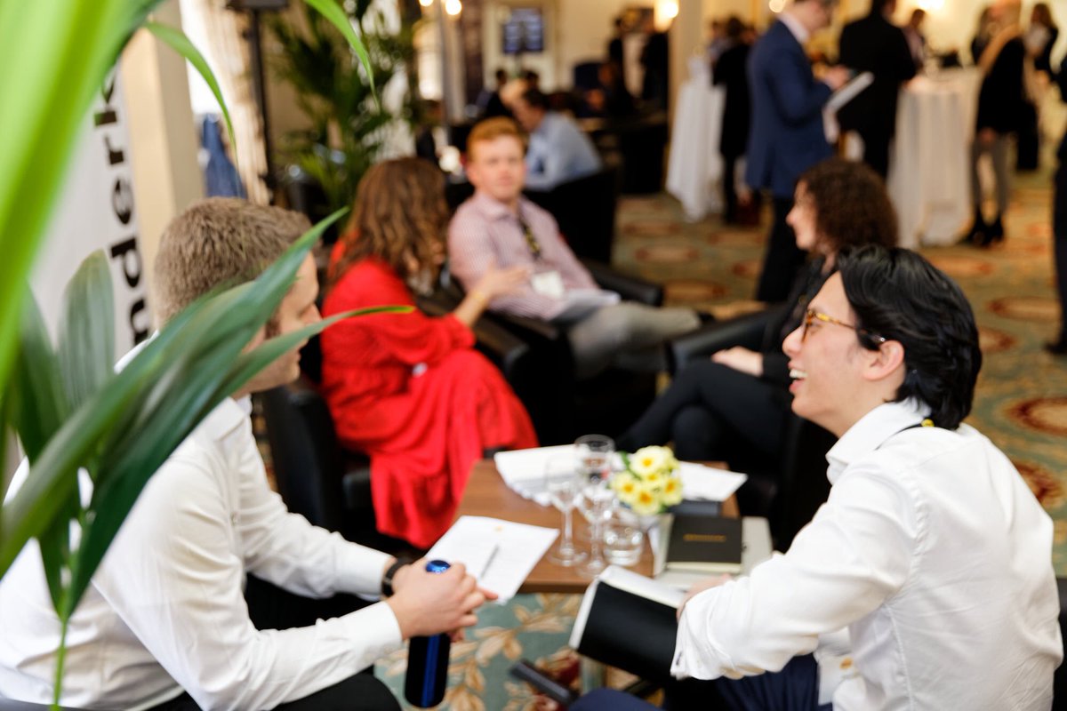 TheRetailHive's tweet photo. Building engaged external communities and developing your company culture to delight your customers. Two different discussions with a common theme - ensuring relevant voices are heard and there’s always follow up from ideation to execution. 
#RetailHiveExchange https://t.co/EyDT4W4FKA