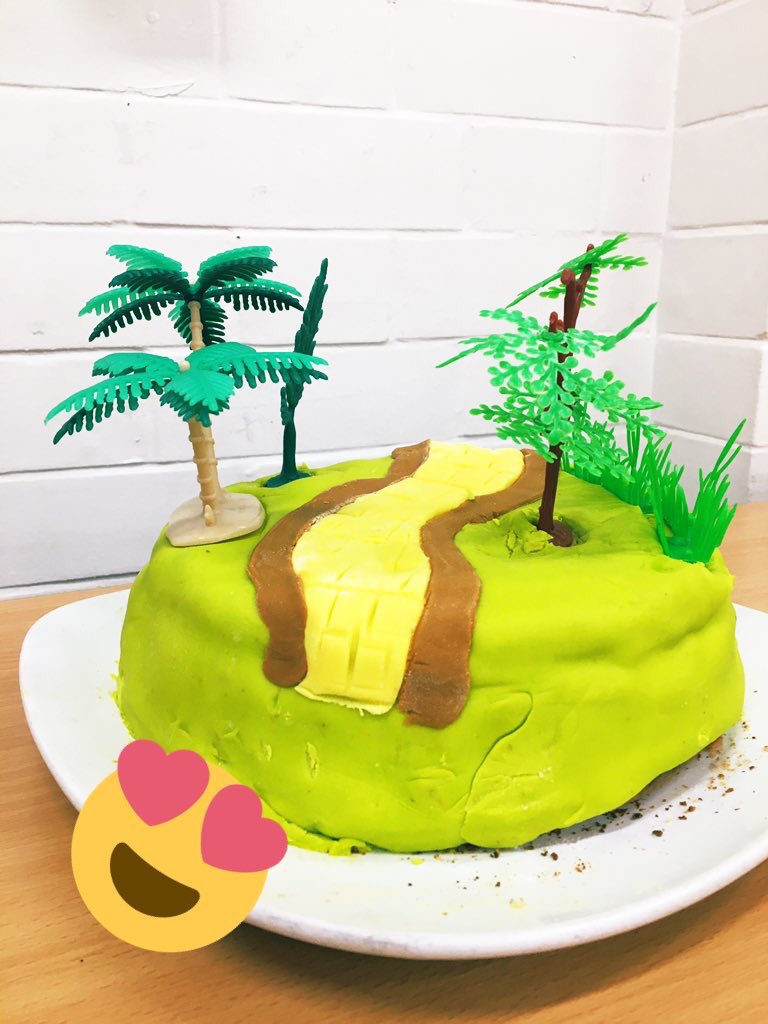 FCGS_English's tweet photo. The first entry for Book Bake Off has arrived! We’ll be following the yellow brick road to @WorldBookDayUK tomorrow. We can’t wait to see our creative @FulhamCross girls’ entries! #wizardofoz #worldbookday https://t.co/f6hlkGKCo5