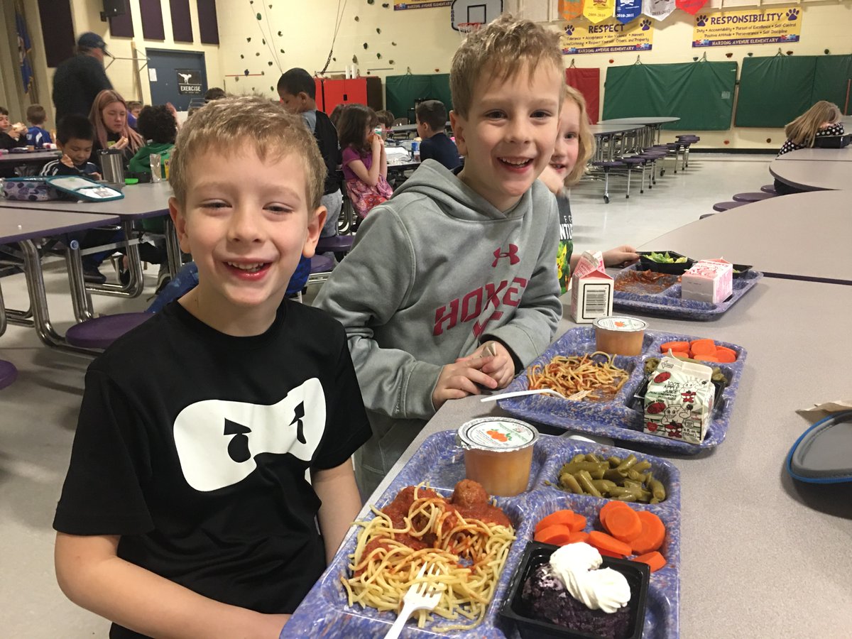 HardingAvenue's tweet photo. One of our 1st grade twins loves stuffing and one doesn’t, but they both love our school lunches.  Thank you to The Nutrition Group for your fantastic breakfast and lunch choices!! Two out of two Purple Panther twins love them.  @mcps_va https://t.co/yZBdOe9UXj