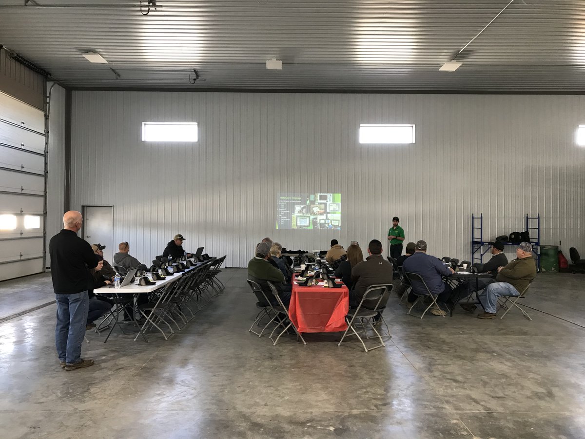AgPro_Ohio's tweet photo. We would like to thank everyone who attended today's IS Clinic and special thanks to Matt and Luke Durbin of Durbin Farms LLC. for hosting!
#AgProOhio #StrongOnService #EquippedForAnything #JohnDeere https://t.co/JoblaEMlfr