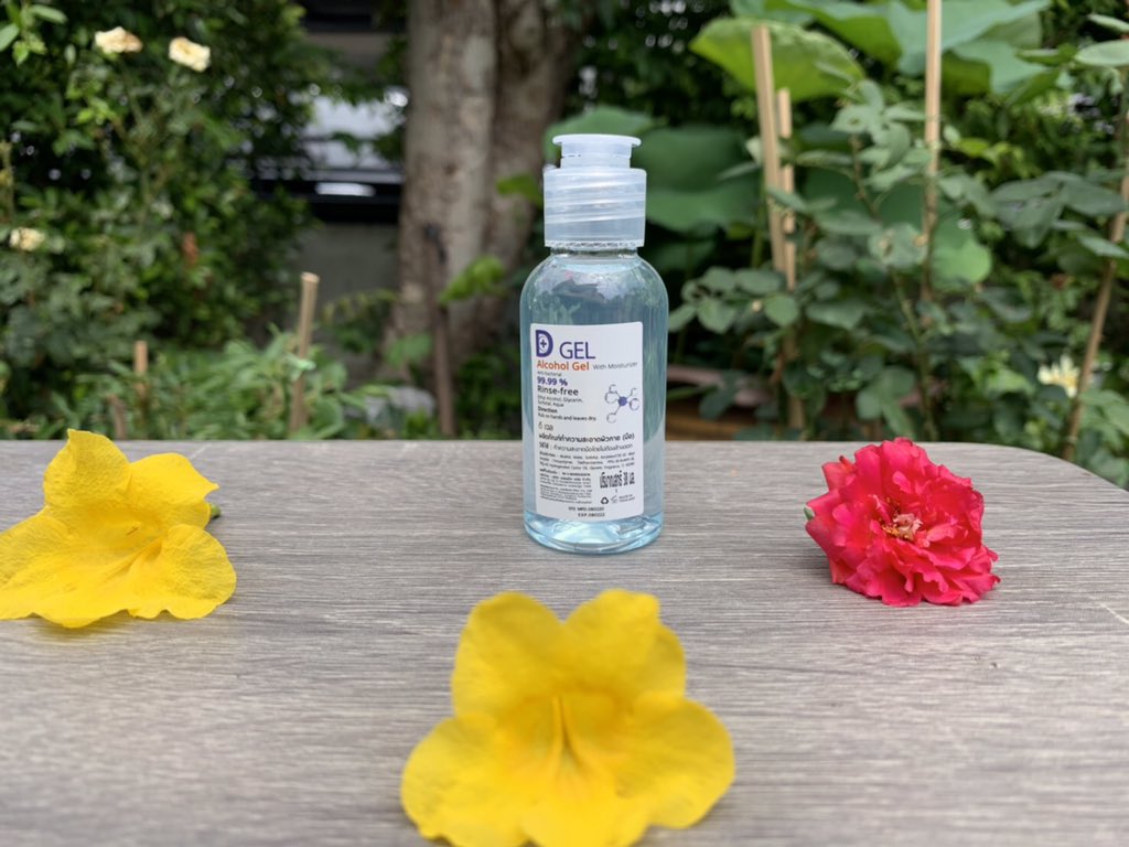 treewaysthaila1's tweet photo. 🍀 DGel 38ml ขวดเติมไซพกพา สะดวก หมดแล้วเติมได้ 
🍀 มินิ น่ารัก 
📍📍 สินค้าเข้า จำนวนจำกัด สนใจสั่งซื้อได้เลยค่า

กดสั่งที่ช้อปปี้ได้นะคะ 👉🏻👉🏻 Shoppee 👉🏻 https://t.co/CGpdpQN8XC

#เจลล้างมือแบบพกพา #เจลล้างมือแอลกอฮอล์ #เจลล้างมือ #เจลแอล���อฮอล์ #ไวรัสโควิด19 #COVID https://t.co/lsyYL9FPIJ