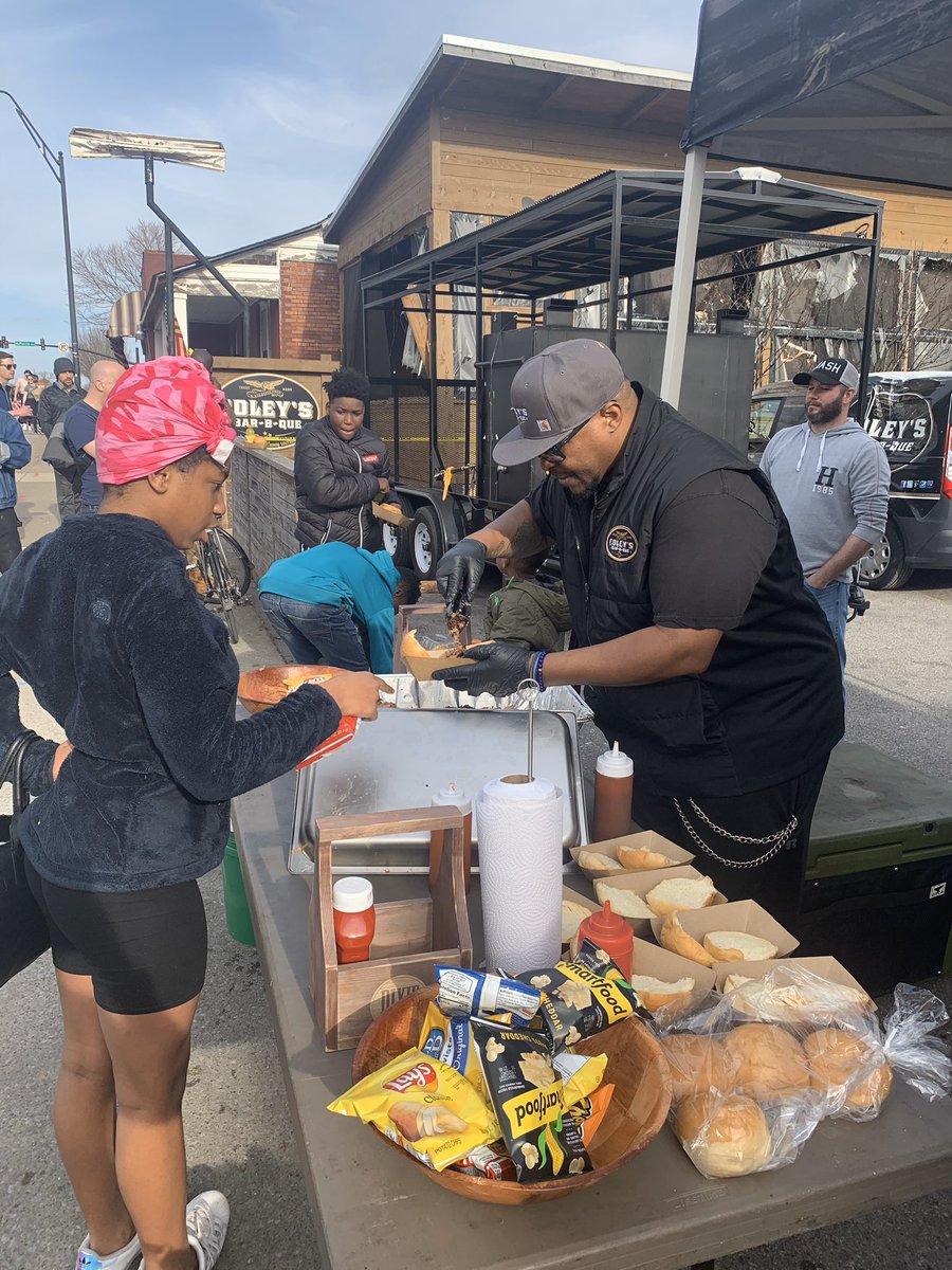 We will be serving free BBQ sandwiches in front of our #EastNashville location again today starting at 11am. All are welcome. #nashvillestrong #ibelieveinnashville #community