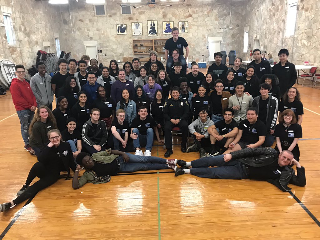 ChiefRobledo's tweet photo. Phenomenal @pfisd Leadership
Experience program led by S. Murphy & Staff. Met amazing Juniors from all 4 HS @PflugervilleTX. We shared life stories & embraced being unique. #LeadersDevelopingLeaders https://t.co/xDLUiqjAUz