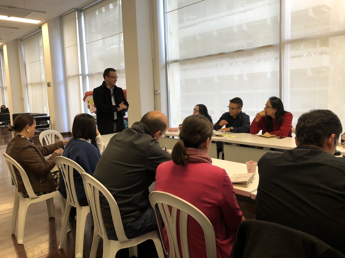 AppsCo's tweet photo. #AEstaHora | El #TeamAppsCo continua las mesas de trabajo escuchando experiencias de empresarios de la fase de Crecimiento y Consolidación @AppsCo para mejora de procesos en este 2020. https://t.co/J962CiaeWX