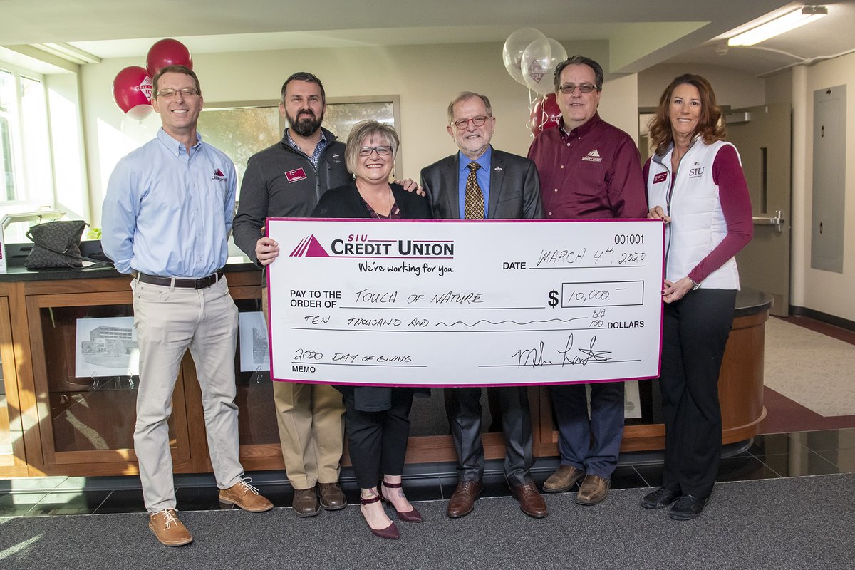 SIUFoundation's tweet photo. SIU Credit Union kicks off the #SIUDAY of Giving with a gift of $20,000 to New Student Programs and $10,000 to Touch of Nature. More details to follow. Thank you for your support! Join @siucreditunion and make your gift today at https://t.co/8xyNUyWxij. 

@TouchofNature1 https://t.co/ACsD0AbK01