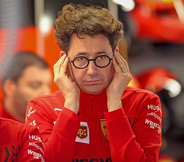 FerrariGang_'s tweet photo. Binotto après le crash entre #Leclerc et #Vettel pendant le #BrazilGP 👀

#Formula1 #Formule1 #F1 #F12020 #CL16 #Charles16 #Leclerc16 #Seb5 #Vettel #Ferrari #essereFerrari #Leclerc #F1Testing #ForzaFerrari https://t.co/1sTPrVNXzI