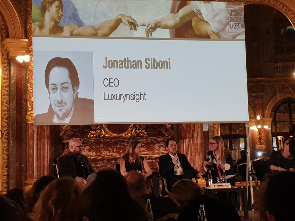 luxusplus's tweet photo. [#Live] Sommet du #luxe et de la création 2020 : "Le challenge du secteur d'activité du luxe aujourd'hui est de plaire aux nouvelles générations qui représenteront en 2025 environ 130% de la croissance du luxe." Jonathan Siboni (@j_siboni) (@Luxurynsight) #SommetDuLuxe20 https://t.co/C3wEF79Ge4