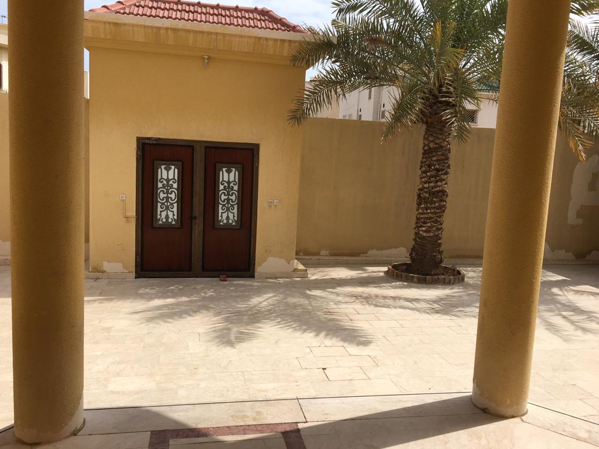 3qarbook's tweet photo. للبيع فيلا سكنية 
حي المباركية #الدمام
مساحة 687 متر مربع
زاوية على 15 جنوب 15شرق
العمر 25 سنة 
حالة البيت جيدة 
قرب مسجد الأبرار والحديقة
4 غرف نوم منها 2 ماستر
مطلوب مليون 650 الف 
مباشرة من المالك
( متوفر صور داخلية وخارجية ) https://t.co/JAtUQrvNqg