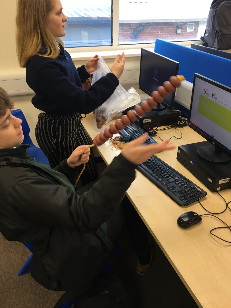 Synergyye1's tweet photo. Preparing for the final show day of Young Enterprise on the 25th March and we’re going to win 😁💯 #Enterprise #youngenterprise #bournside #SuperTuesdsy #money #ideas #LeapYear #happiness @bournsideschool @BournBusEcoLaw @youngenterprise https://t.co/dq27NNAJMR