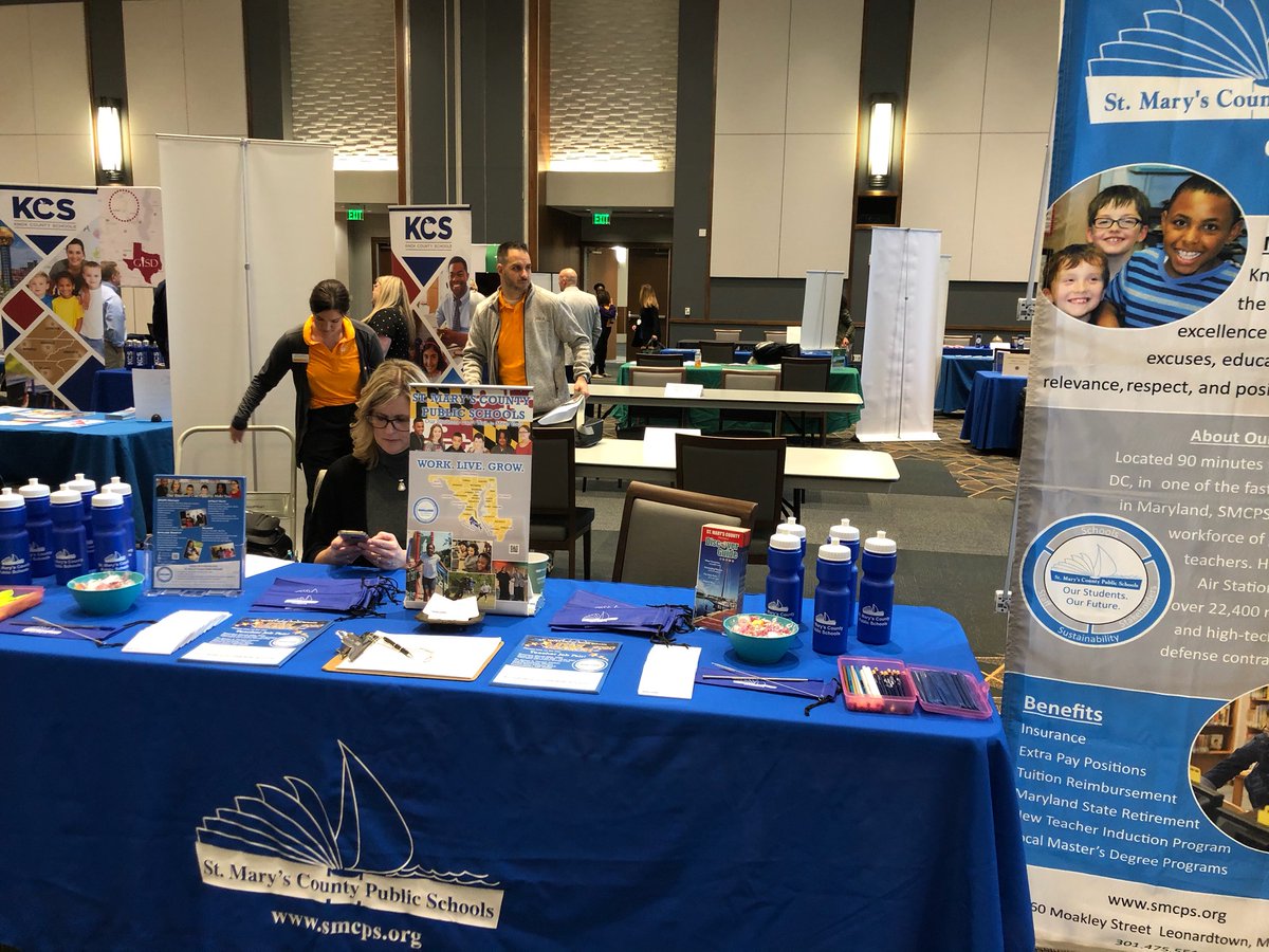 smcpshr's tweet photo. The search for stars to join @SMCPS_MD is currently in Knoxville, Tennessee. Mr. Rose &amp; Mrs. Sparks are @UTKnoxville today excited to meet you. Stop by, say hello and pick up an 'amazing' pen! #starsearch2020 https://t.co/MMEw0HPaHA