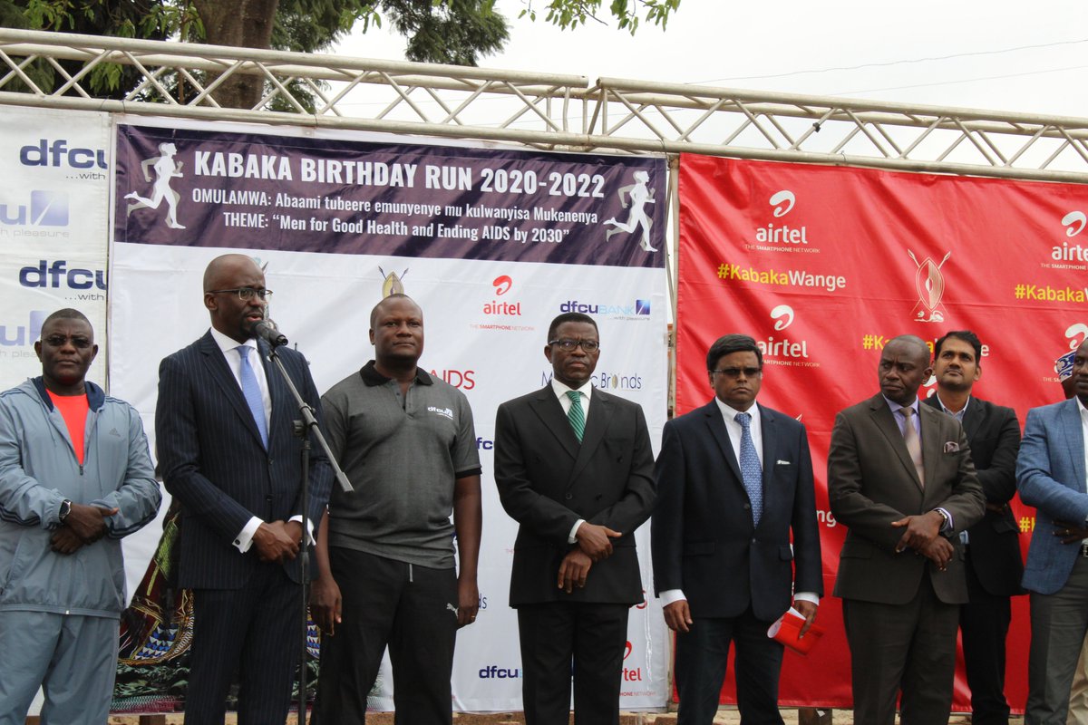 NnaabagerekaOrg's tweet photo. "Power in relationships is skewed towards men, therefore the success of the fight against the spread of HIV depends on their involvement" Katiikiro @cpmayiga #KabakaRun2020 @unwomenuganda @_RHSP @MildmayUganda @BugandaOfficial @UNDPUganda @MajesticBrands https://t.co/ntb6wpimtH