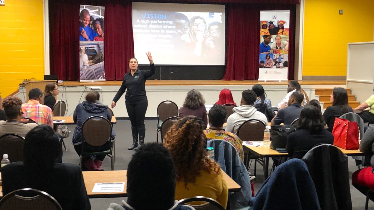 skyeduck's tweet photo. @CarstarphenMJ sets the vision that every employee is a teacher no matter their job @JoinTeamAPS New Employee Orientation #showstudentslove #givehope #strongstaff  @apsupdate https://t.co/ynMdzu602f