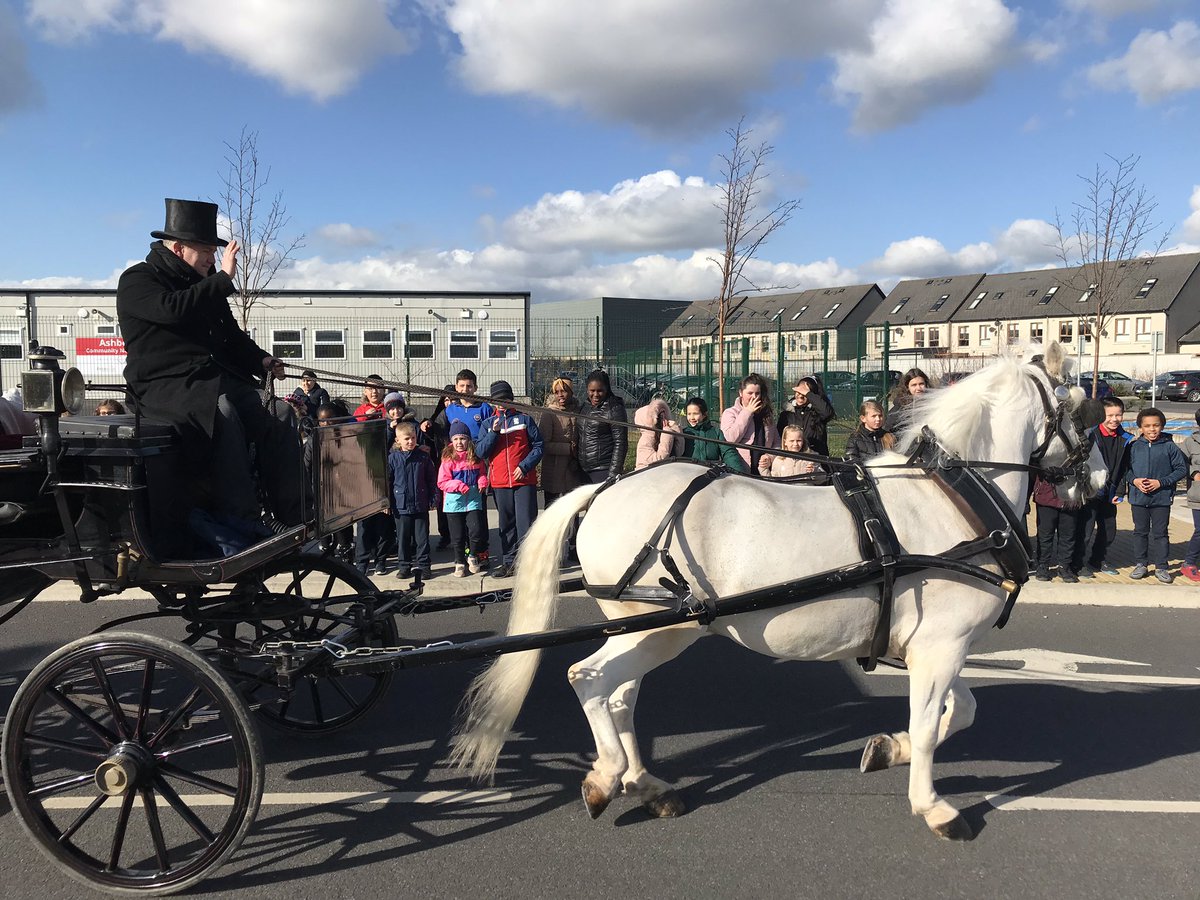AshbourneCNS's tweet photo. The horses! The children were exited it’s not every day a horse and carriage comes to school! Thanks @Ash200years https://t.co/LuMRnKCMJ7