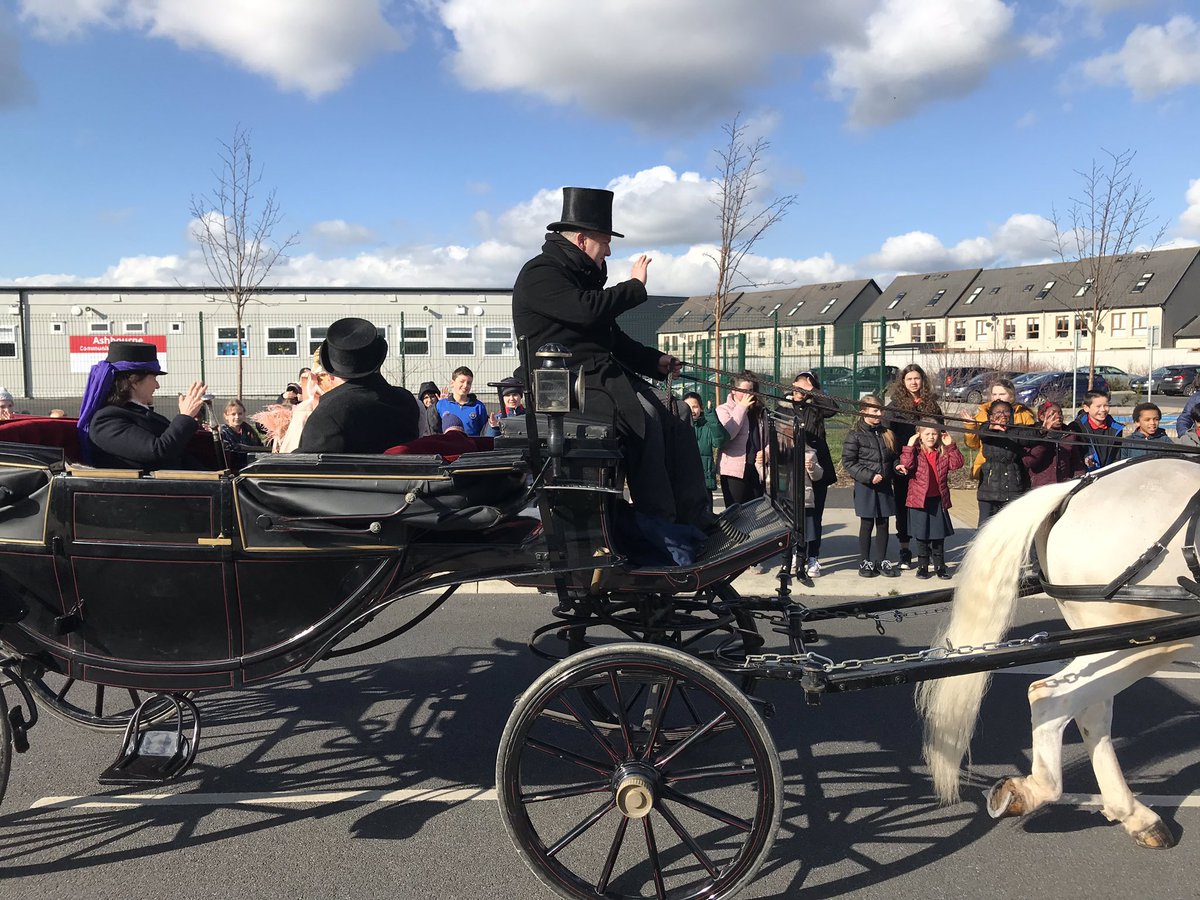 AshbourneCNS's tweet photo. The horses! The children were exited it’s not every day a horse and carriage comes to school! Thanks @Ash200years https://t.co/LuMRnKCMJ7