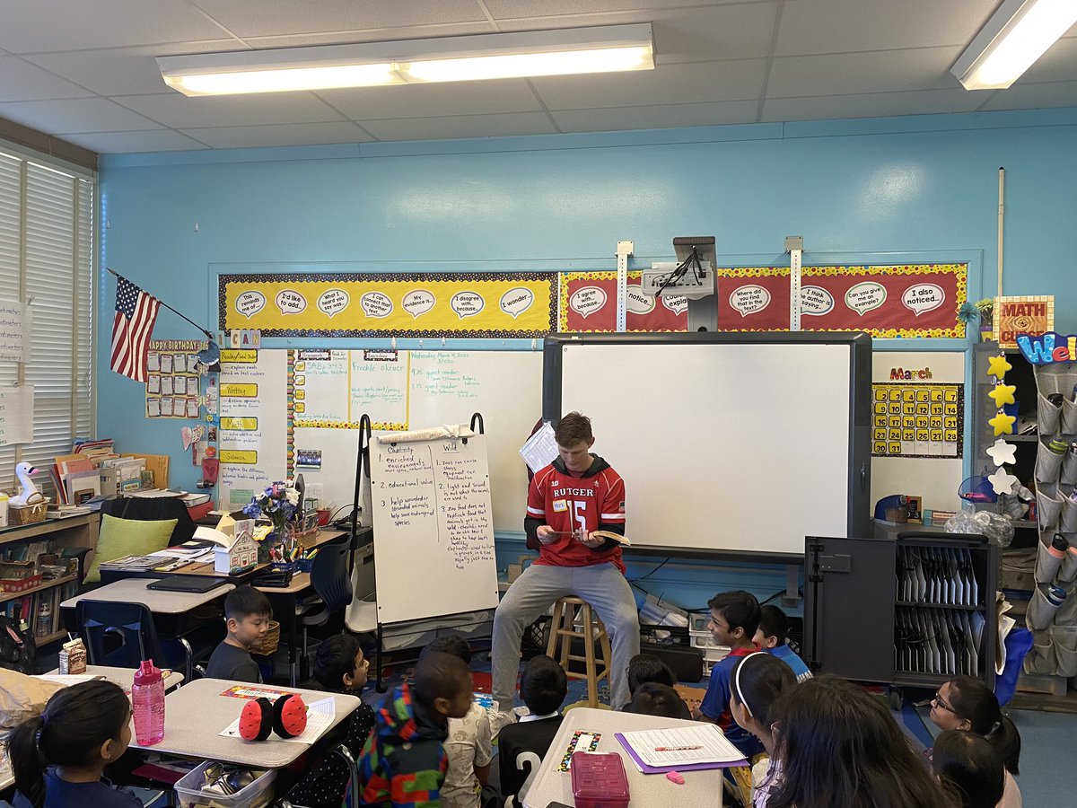 RUmlax's tweet photo. Great way to start the day spending time and interacting with the kids at Lincoln Elementary School⚔️🛡#ReadAcrossAmerica2020 https://t.co/XoekmuwmYR