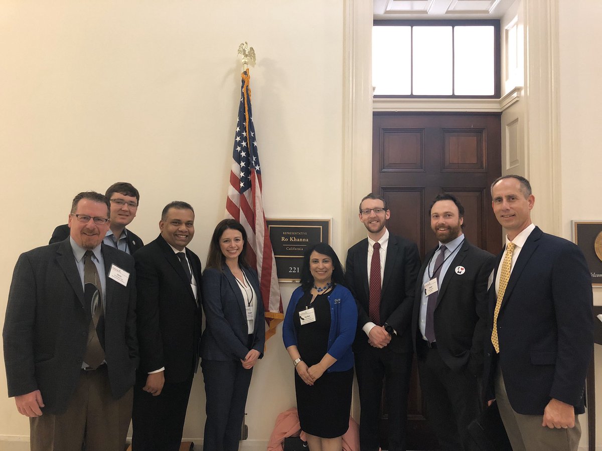 wvcorailroad's tweet photo. Thank you @RoKhanna for meeting with us on #Railday2020 to discuss how freight railroads move America safely. Plus your support for transit funding. @wvco #spikefast @BNSFRailway @UnionPacific @GoRail @REMSAOfficial @VTA https://t.co/7bhK5qOu4k. https://t.co/DA2jlMy3Tr