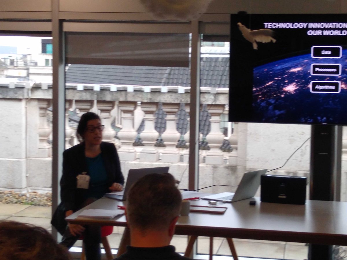 67Bricks's tweet photo. #MLPublishersDay great case studies on how #publishers can move beyond articles and books @67Bricks @CambridgeUniPre and more to come! @MarkLogic https://t.co/lN3tjpTuFM
