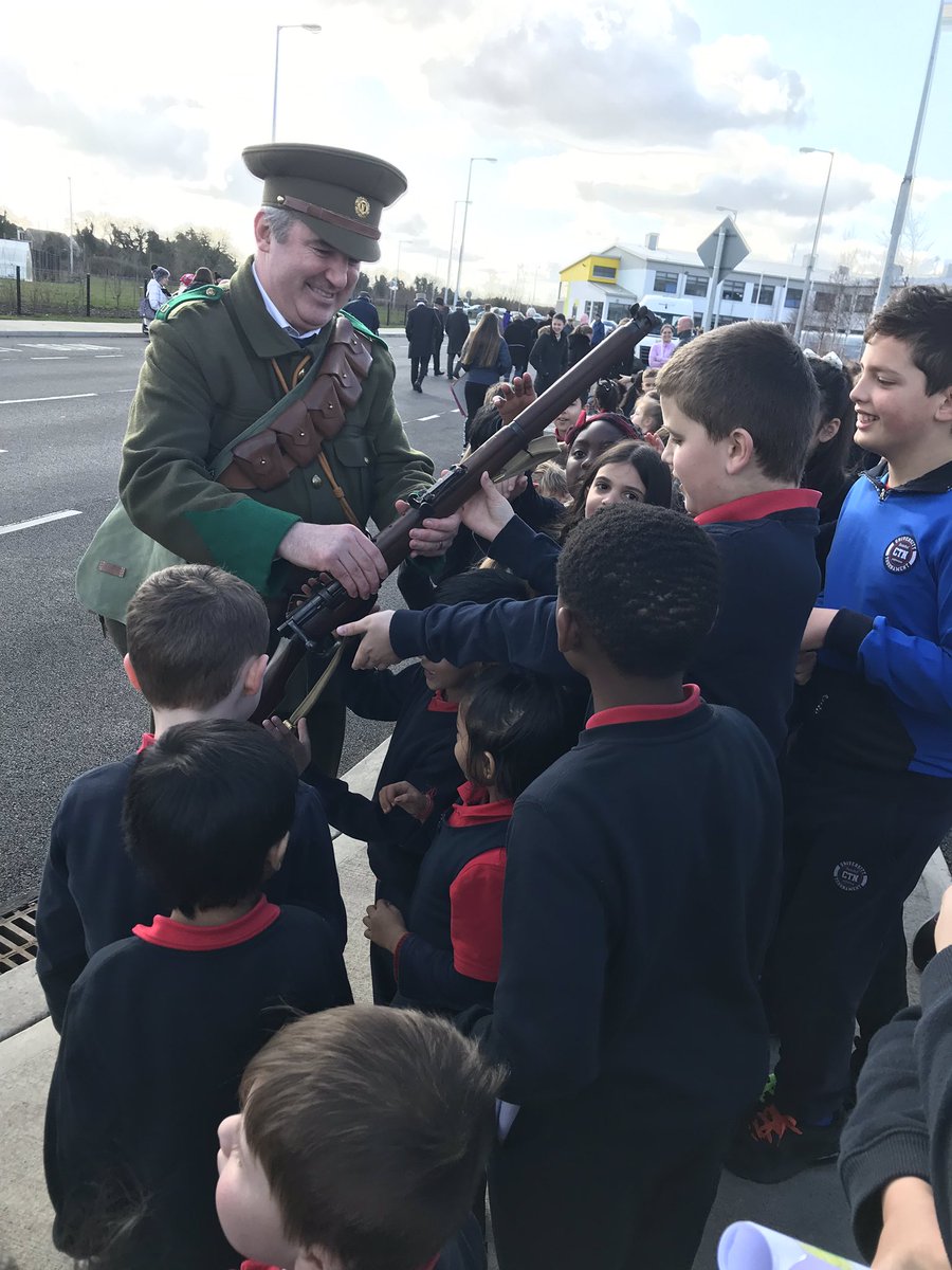 AshbourneCNS's tweet photo. Richard Mulcahy dropped by to talk to the senior classes about 1916 Battle of Ashbourne! #movingforward #lookingback https://t.co/GczPmMyXZr