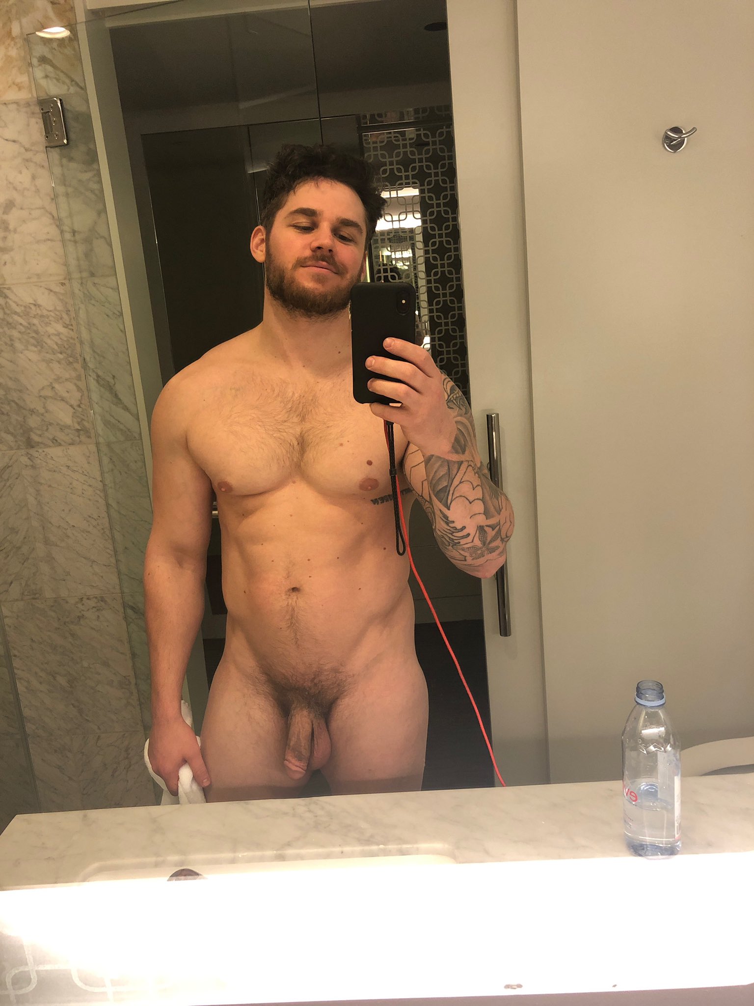 I’m out of towels https://t.co/dYp3AhKSZ3