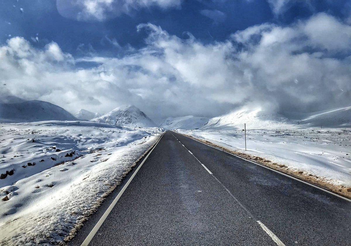 Hebridean_Baker's tweet photo. Wee bit snowy ❄️🏴󠁧󠁢󠁳󠁣󠁴󠁿 https://t.co/OeX8b4U9si