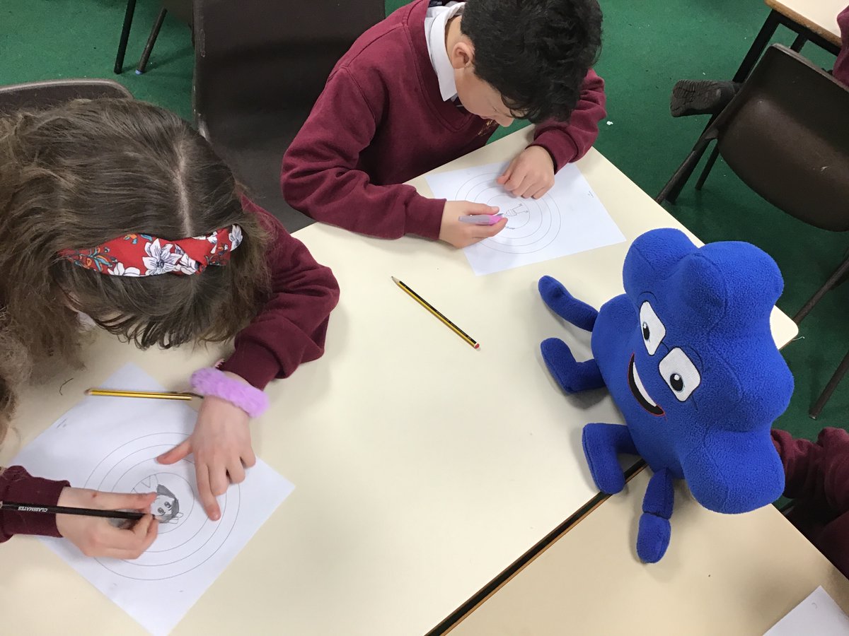 Y4StLukesFrod's tweet photo. We have explored how to keep our bodies healthy with a very active PE lesson that also linked with learning about healthy diets. This was to launch our new Jigsaw topic ‘Healthy Me’. We then worked on our objective all about healthy friendships. #JigsawPSHETweetoftheWeek https://t.co/j9AlSag9Ag