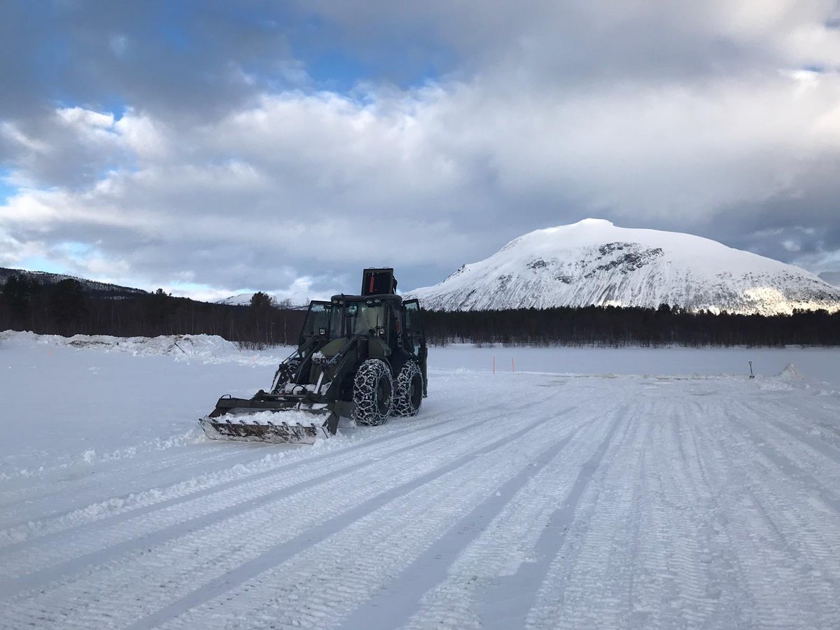 A thread about risk, mitigation, learning and #CommandoSappers ‘breaking new ground’ in the Arctic...