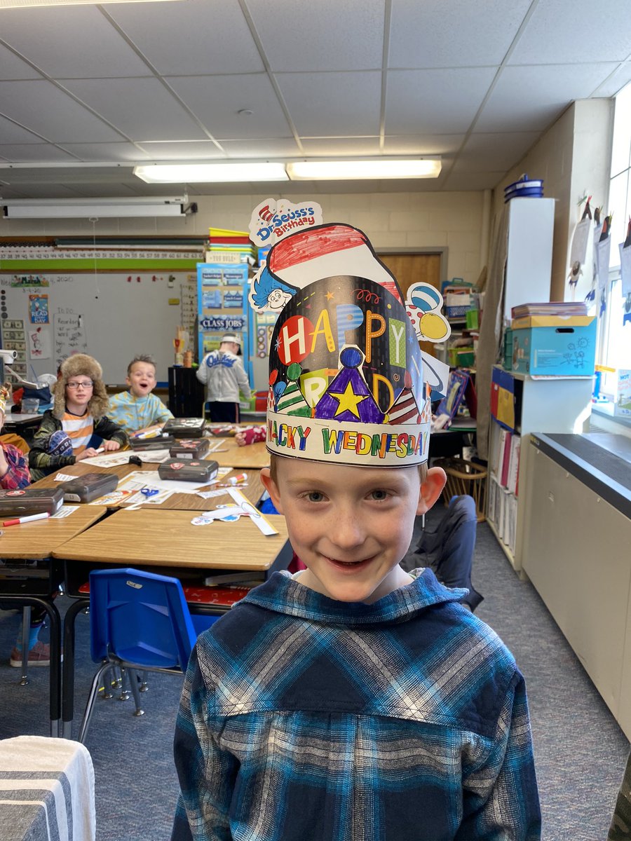 NS_Grade2's tweet photo. Happy Wacky Wednesday from Mrs. Murabito’s class#seuss https://t.co/VjXtGO9GGo