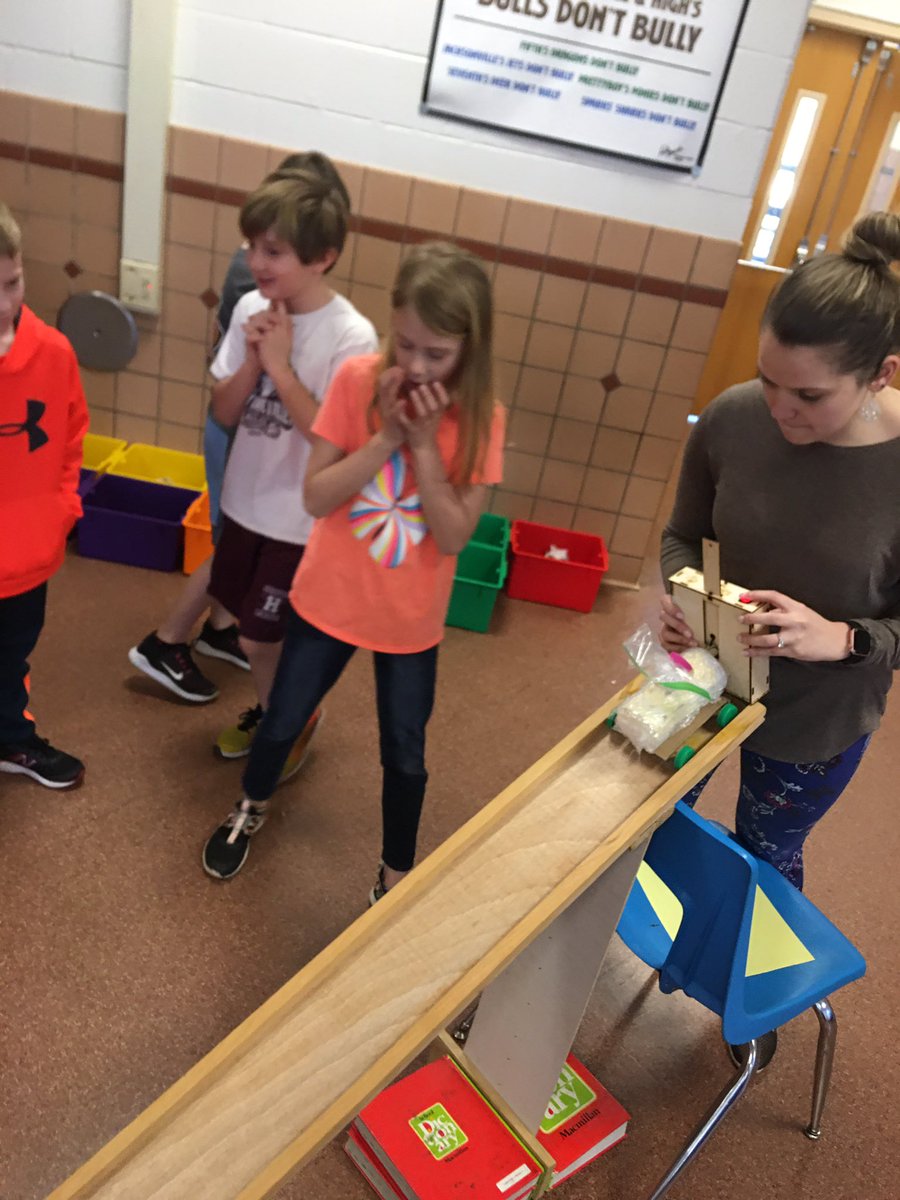 Mrs. Hale tweet media