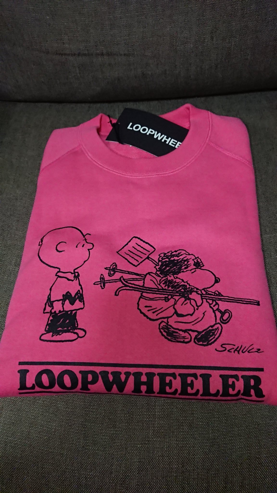 ハヤト 年02月22日発売 Loopwheelerのちょいbigスウェットlw313とsnoopyのコラボレーション 今までアパレルで使われていない グラフィックを使用した1着となっています Loopwheeler ループウィラー 吊り編み Lw313 ちょいbigスウェット ハヤト 年02月22日発売 Loopwheelerのちょいbigスウェットlw313とsnoopyのコラボレーション 今までアパレルで使われていない グラフィックを使用した1着となっています Loopwheeler ループウィラー 吊り編み Lw313 ちょいbigスウェット