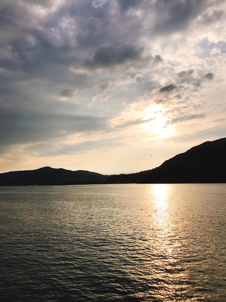 Lake Como is a unique and a breathtaking destination, where during the summer you can admire sunset like this.
Thanks to <a href="/riovaleggi/">Rio</a>