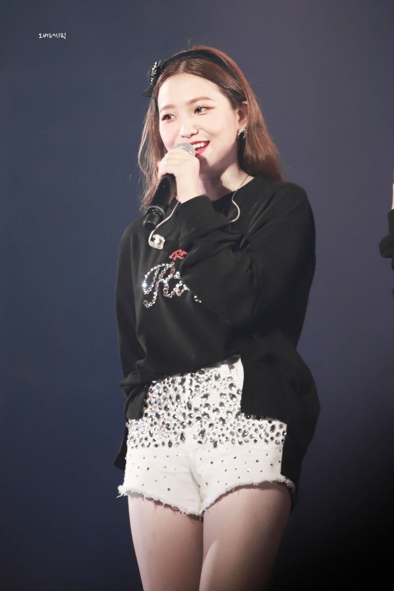 예림이 생일 정말 정말 축하해!!! 건강하게 오래오래 활동하자!!! 항상 좋은일만 생기길 바라고 오늘 하루 정말 행복하게 지낼수 있기를~~
#그저_그대로_빛이나는_예림이를_사랑해
#DearYeriDay #HappyYeriDay
#RedVelvet #레드벨벳 #Yeri #예리