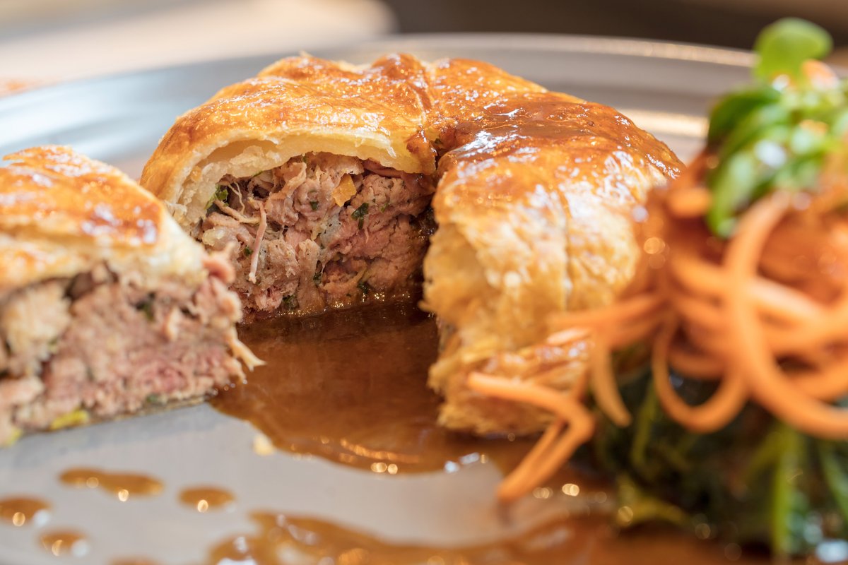 As it's #NationalPieWeek, it'd be rude not to induge and celebrate this tasty day. Pop by <a href="/hawkerskingston/">Hawkers Kingston</a> and see what's on the menu! ow.ly/FwSQ30pULBs