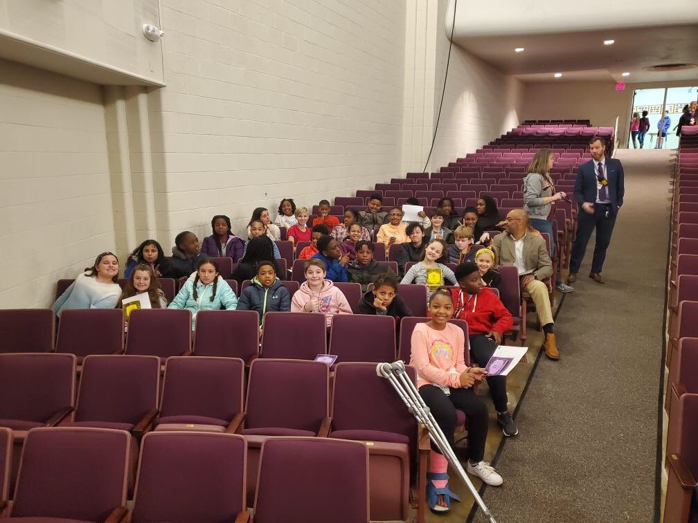 CounselorTcm's tweet photo. So excited for middle school orientation!  #tcmsoars #readyandwilling https://t.co/uRIgw4j1hT