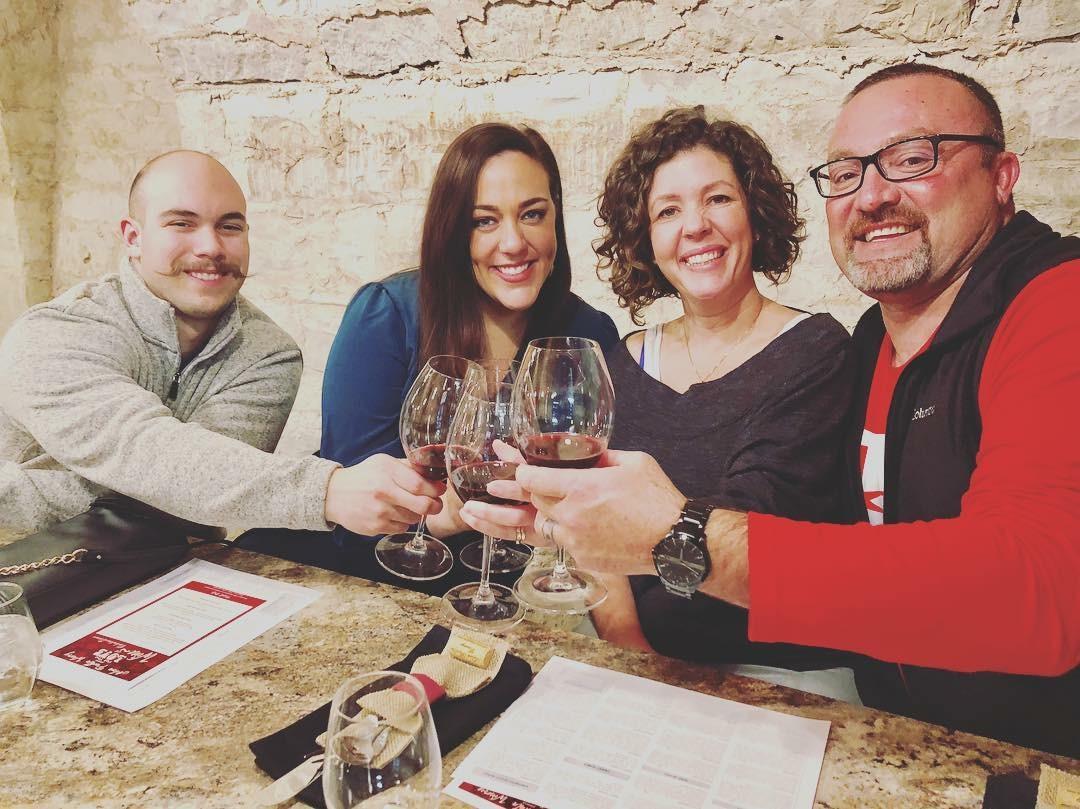 AdamPuchtaWines's tweet photo. Don't miss out! Register for our event today! #APW #MOWine #foodie #winepairing #wurstfest #visithermann #hermannwinetrail #cheers #youcansipwithus #winery #awardwinning #winelife #German #winetasting https://t.co/pC7Thizc7C https://t.co/RB5xlzBQzo