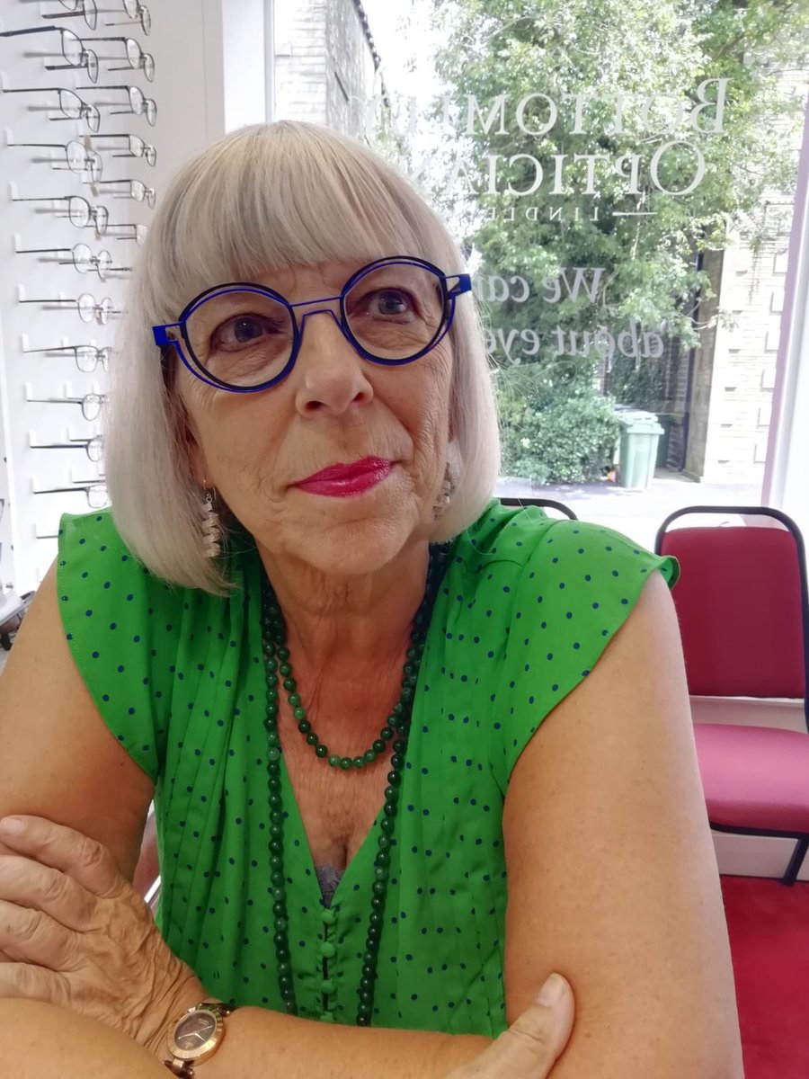 bottsboutique's tweet photo. Which glasses suit me?

https://t.co/K8GmvV5WuS https://t.co/9Htob9rWg2