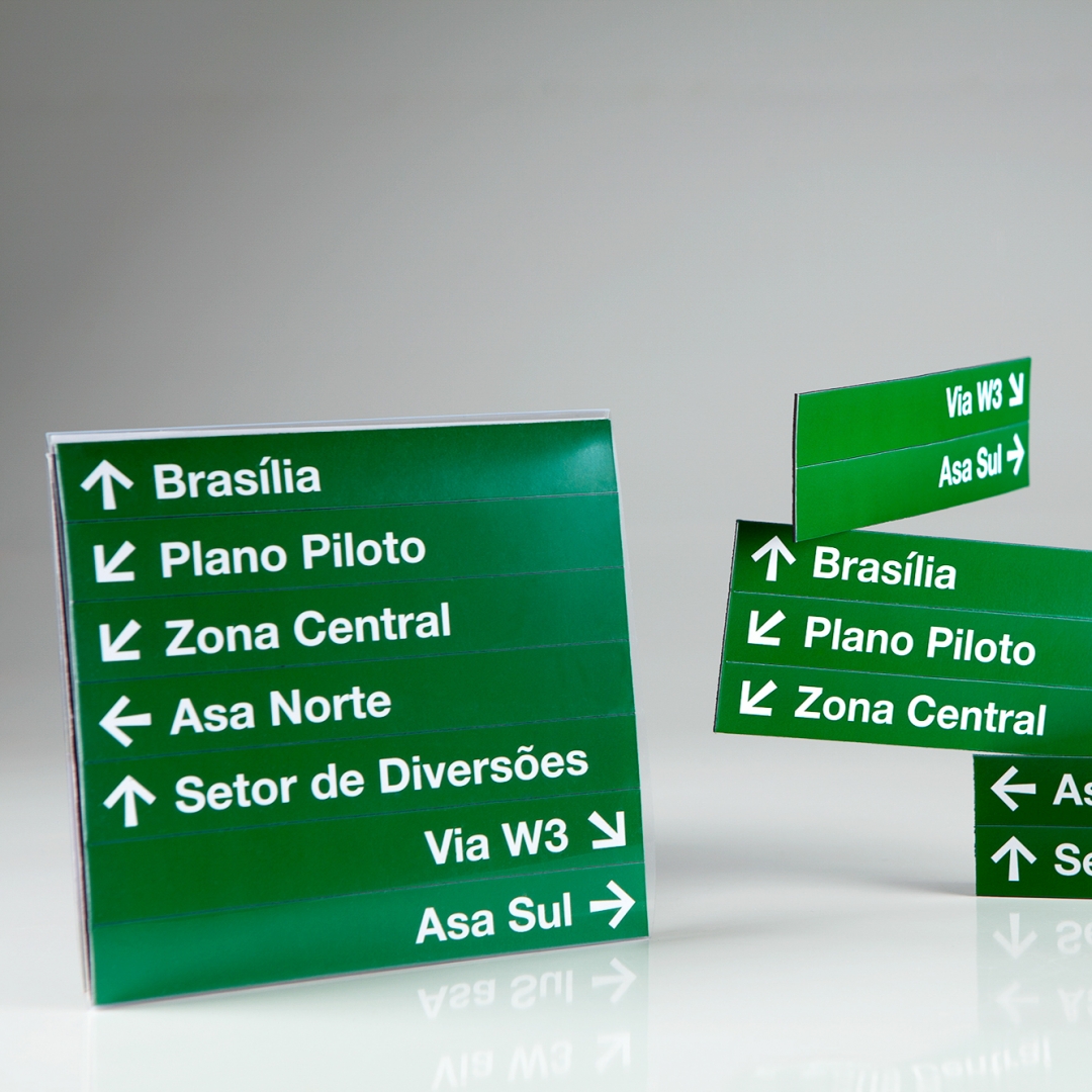 bsbmemo's tweet photo. Fui a Brasília e lembrei de você ↘ Cartela com 7 ímãs de geladeira com as placas de sinalização da cidade #Brasilia #MadeinBSB #FeitoNoBrasil #EuAmoBrasilia #CidadeParque #Arquitetura #Architecture #Urbanismo #Archlover #igersbsb 
#Modernismo #Sinalizacao https://t.co/pTZreseTer