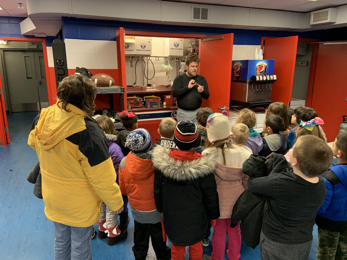 Jamestownrebels's tweet photo. We were thrilled to have the kids from Love Elementary School come and spend the day with us yesterday!
The students watched practice, took tours of the Rebels rooms, skated with the team and left us with wonderful thank you cards! 👏
#LetsGoRebels #RebelsCommunity https://t.co/CDEdd8a2s8