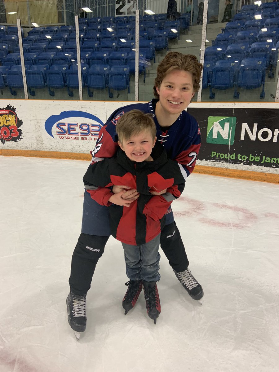 Jamestownrebels's tweet photo. We were thrilled to have the kids from Love Elementary School come and spend the day with us yesterday!
The students watched practice, took tours of the Rebels rooms, skated with the team and left us with wonderful thank you cards! 👏
#LetsGoRebels #RebelsCommunity https://t.co/CDEdd8a2s8
