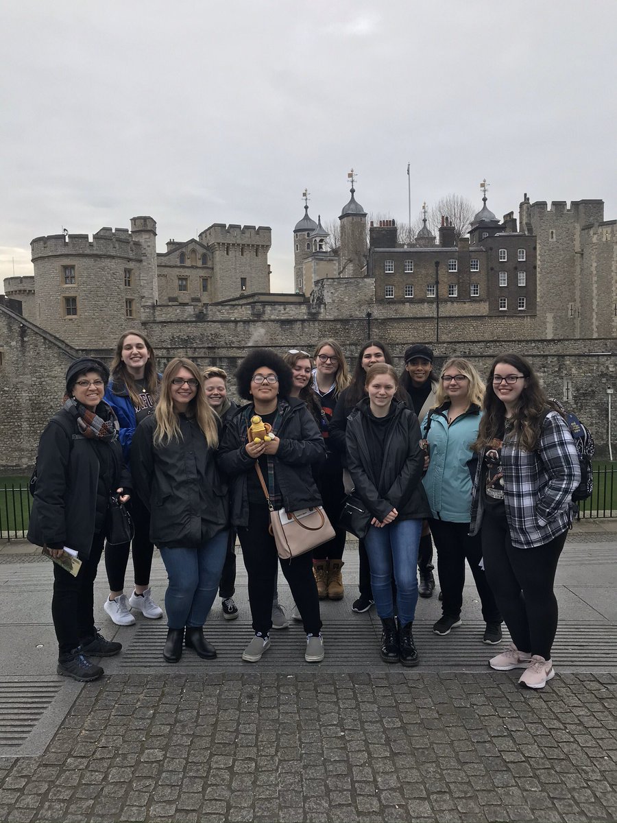 Elizabeth Meade tweet media