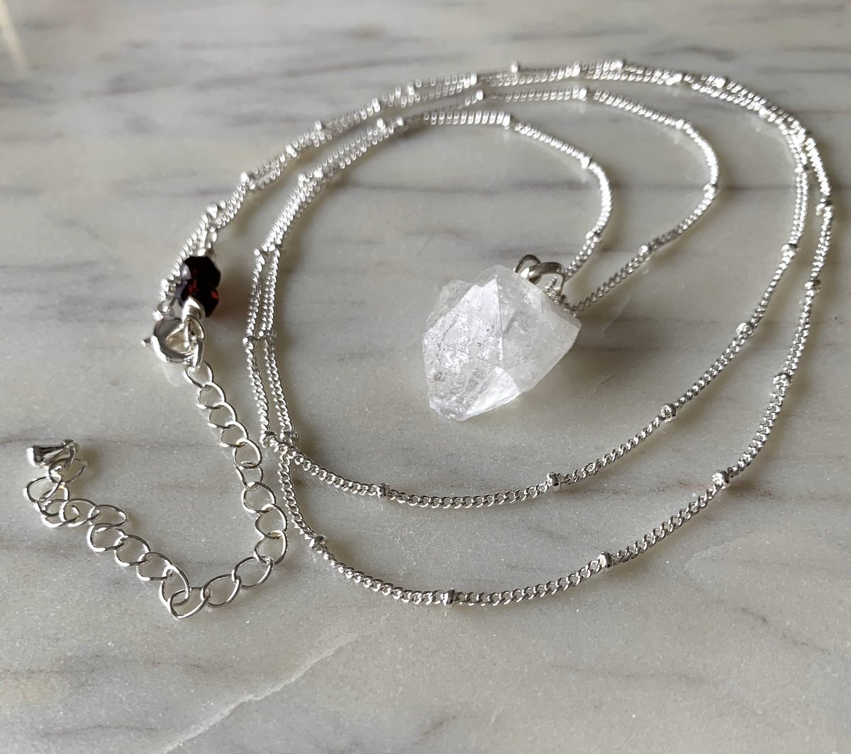 MerakiLotus's tweet photo. Apophyllite with garnet available and ready to ship! 
https://t.co/bb5Koa0dn2
#apophyllite #crownchakra #useyourintuition #connectwithyourguides #pendulum #layeringnecklaces #treatyoself #etsyjewelry #etsy #etsygifts #boho #bohojewelry #hippie #bohemian #metaphysical #reiki https://t.co/F8TLpDK65C
